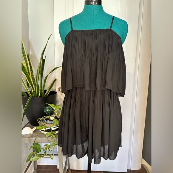 Spaghetti Strap Elastic Waist Square Neck Ruffle Rompers small black - Picture 1 of 10